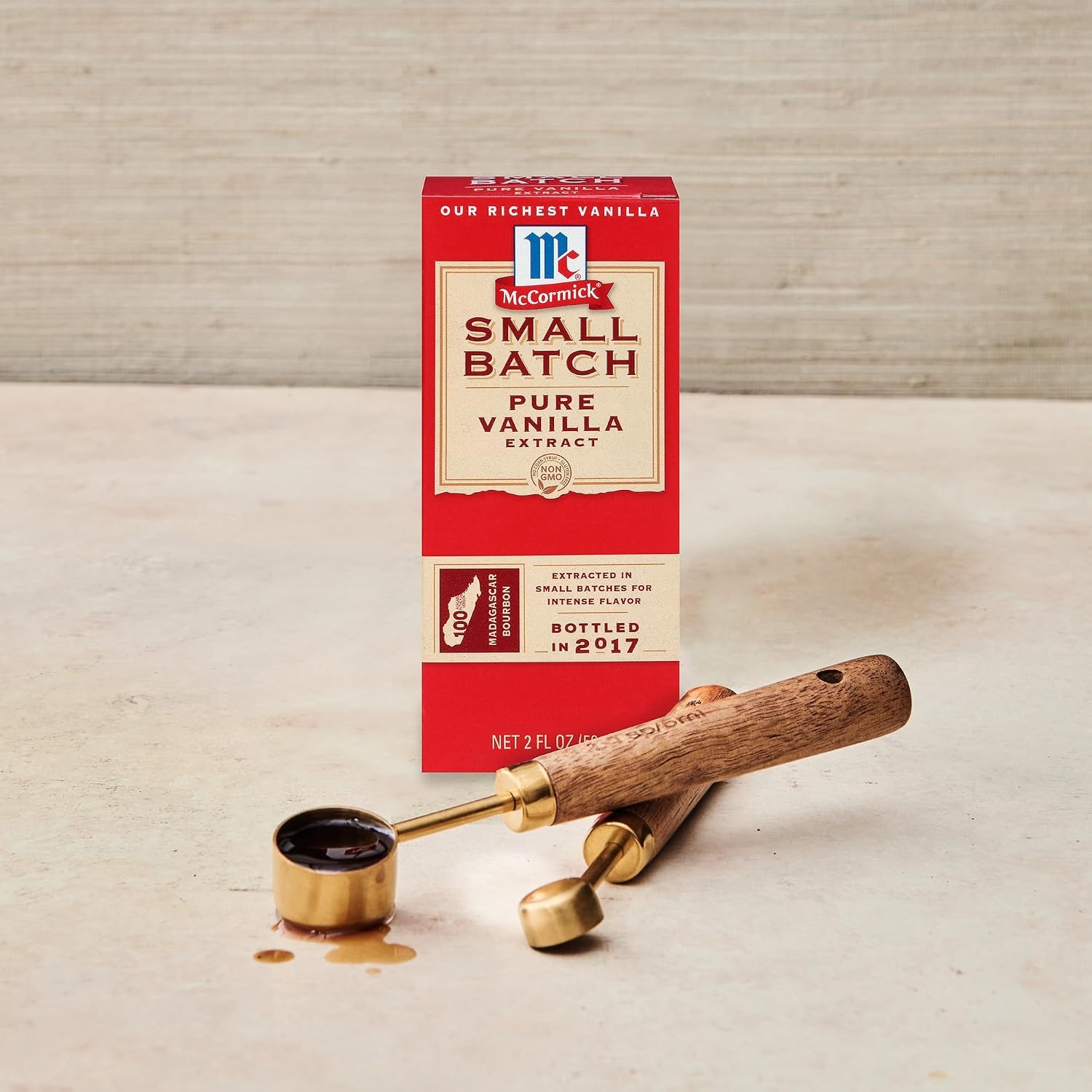 image:imageMcCormick Vanilla Extract Pure Small Batch No Corn Syrup Gluten Free Kosher Bold Made From Beans Harvested in Madagascar Extracted in Small Batches for Big Flavor 2 fl oz
